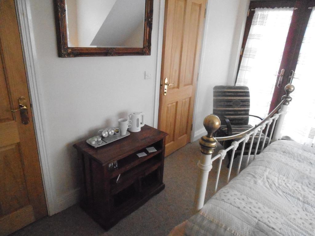 The Old Manse B & B Ballycastle Ruang foto